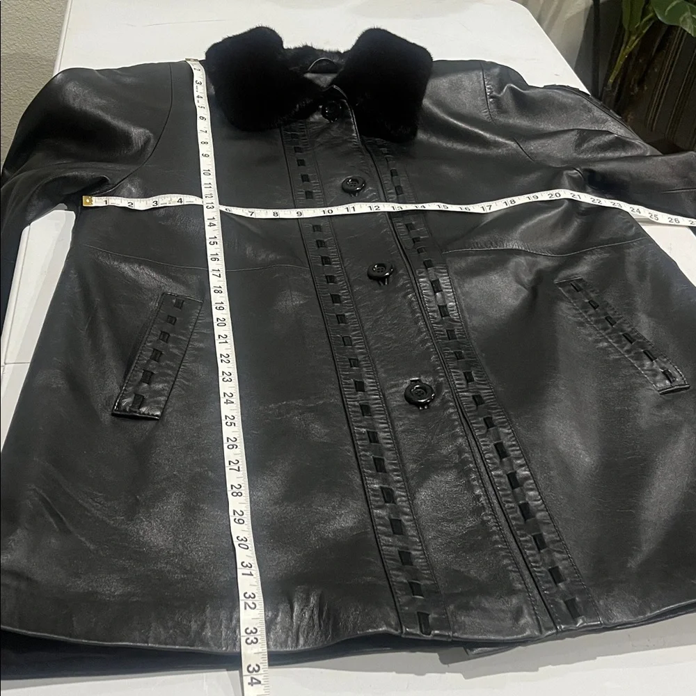 Black Lamb Leather Coat. Preloved - Picture 5 of 7